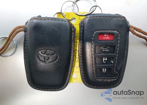 2022 Toyota Highlander Hybrid Xle Bronze Edition z USA, uszkodzony, nr VIN 5TDABRCH6NS539375